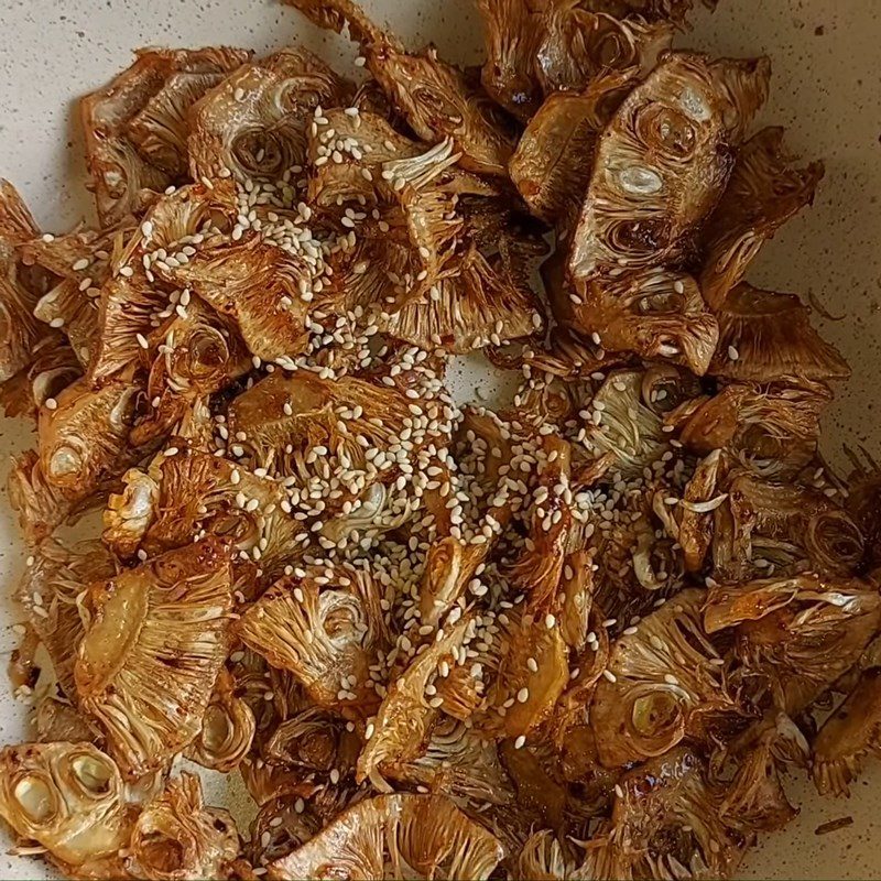 Step 4 Fried green jackfruit with fish sauce