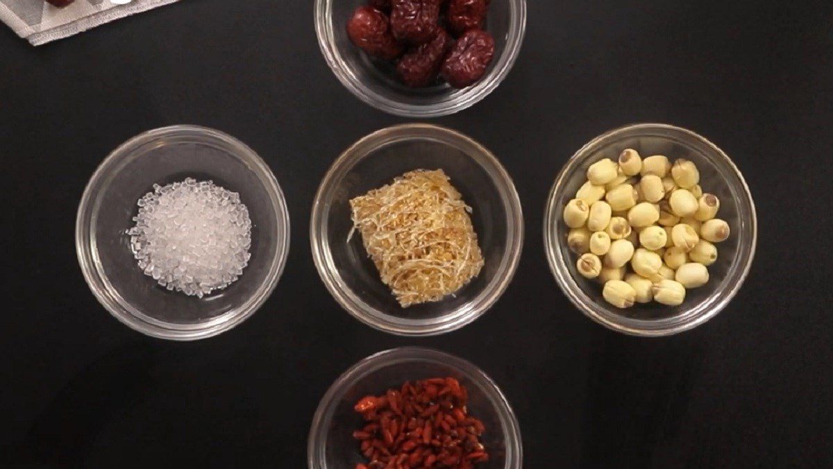 Ingredients for red apple and goji berry bird's nest soup with lotus seeds