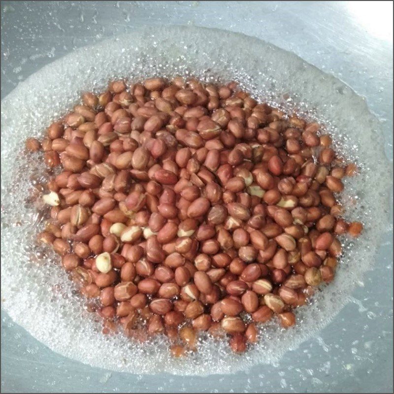 Step 2 Caramelizing Peanuts