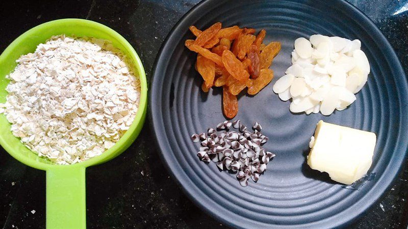 Ingredients for keto oatmeal cookie