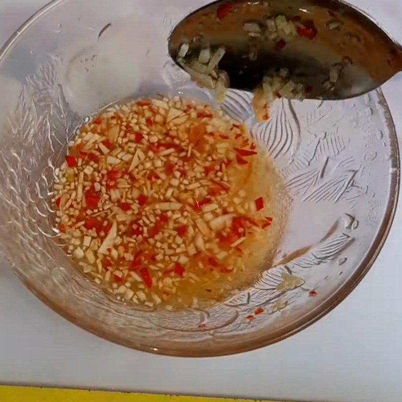Step 5 Making the dipping sauce Tofu skin salad with water lily