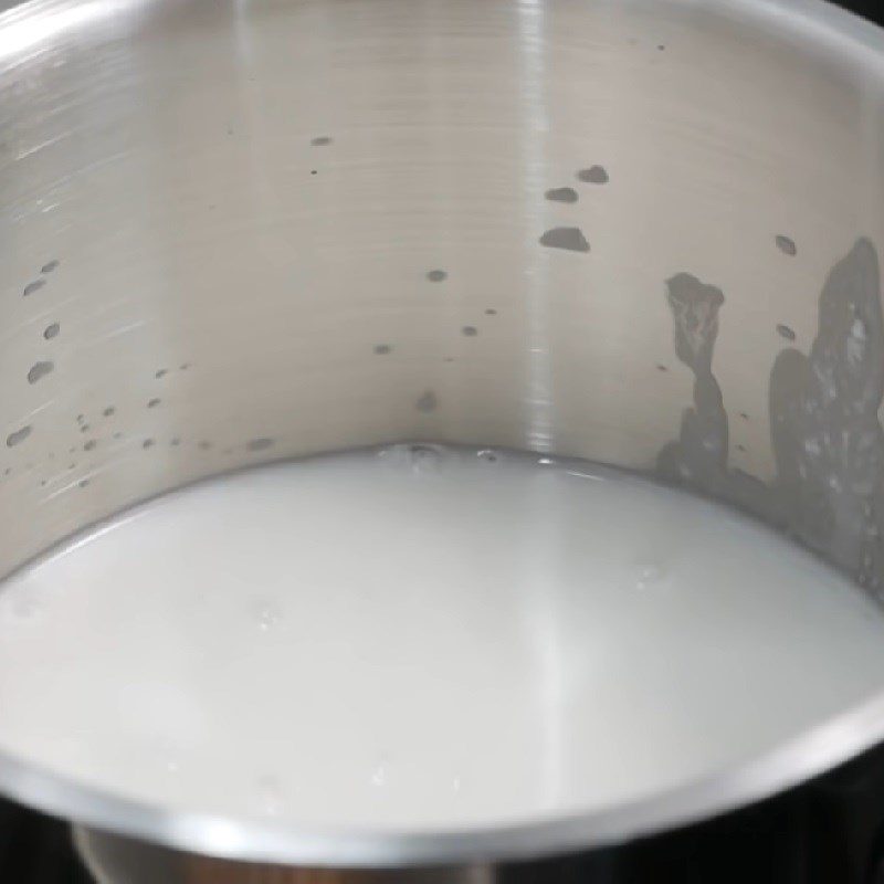 Step 6 Cook coconut milk and finish Che bánh lọt hạt lựu đậu xanh