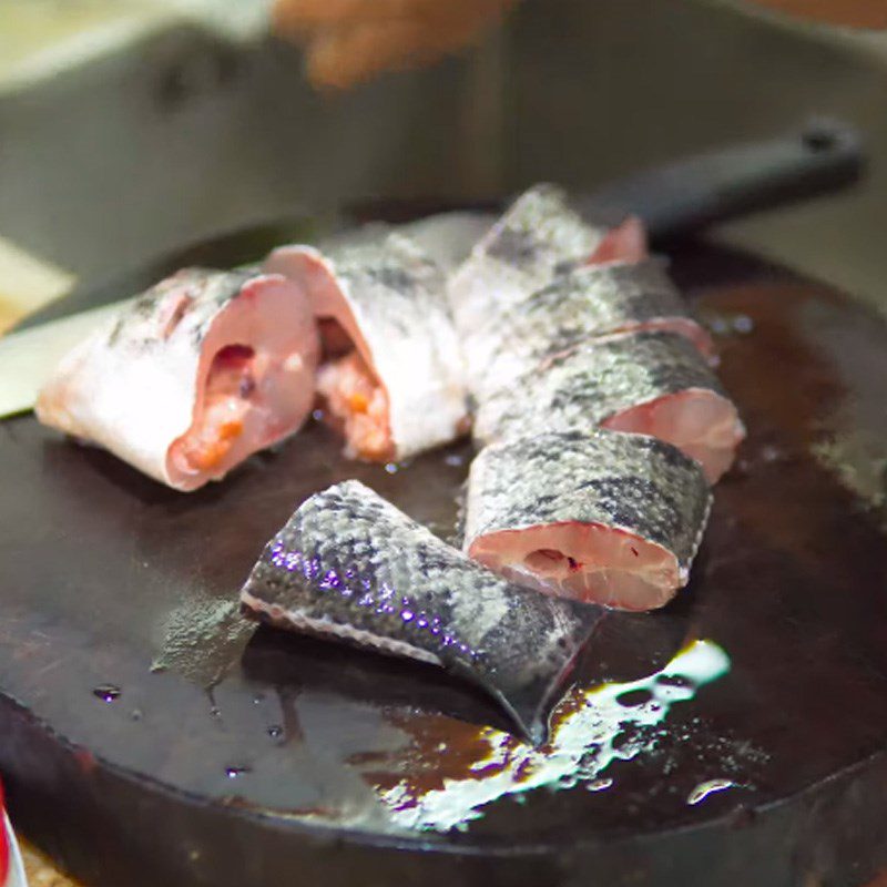 Step 1 Prepare the fish Braised fish with kohlrabi