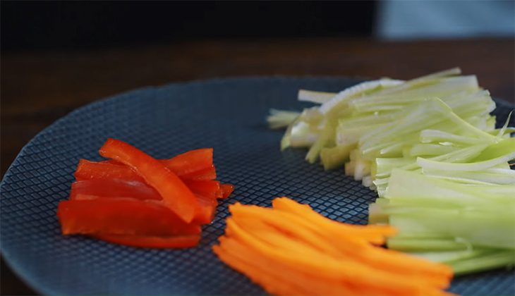 Step 2 Prepare other ingredients Beef rolled with cheese and mushroom sauce