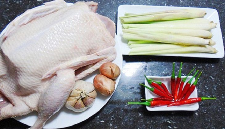 Ingredients for the dish 2 ways to make lemongrass chili duck and red sauce fried duck