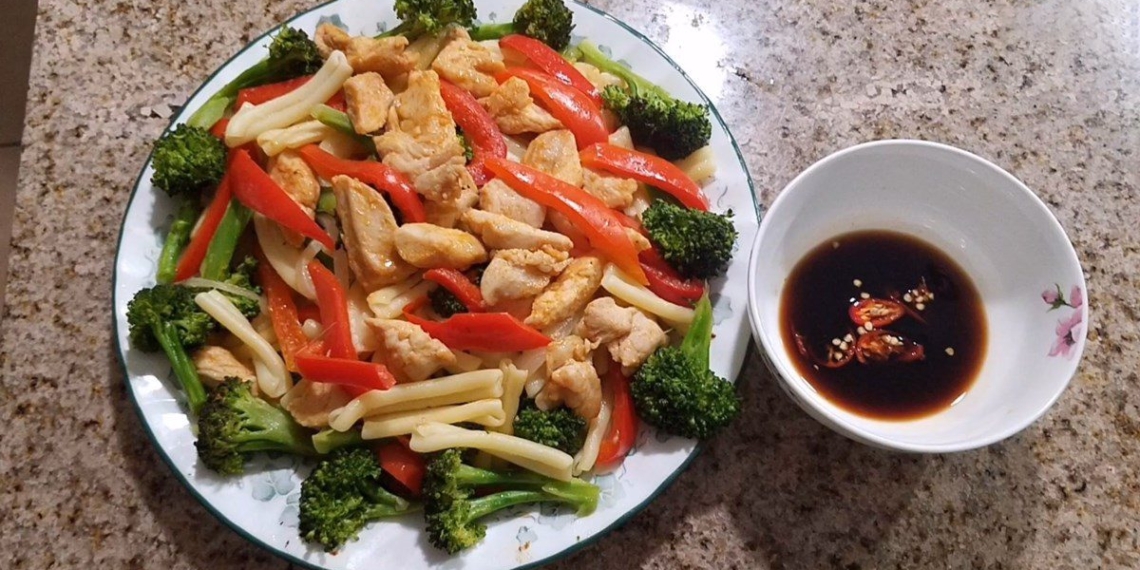 2 ways to make attractive delicious chicken stir fry easy to make for breakfast 13963