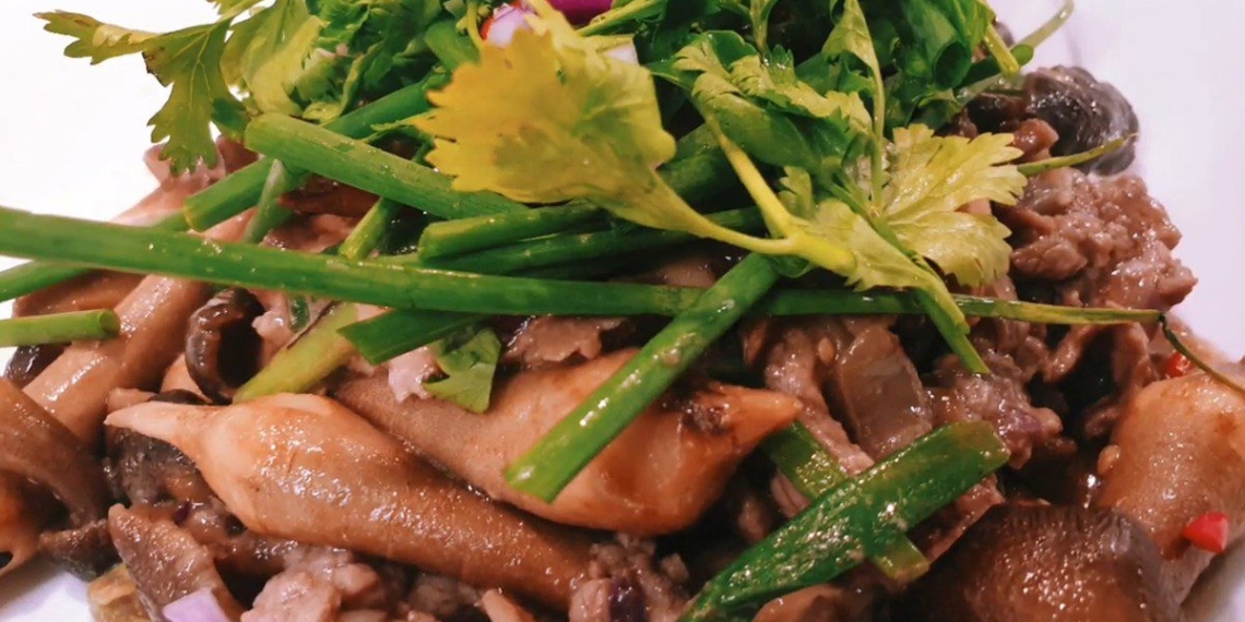 2 ways to make delicious soft beef and chicken stir fry new year 08830