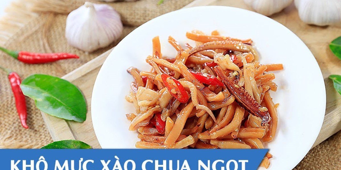 2 ways to make dried squid stir fried with sour sweet and stir fried with salted egg to eat addictively 06668