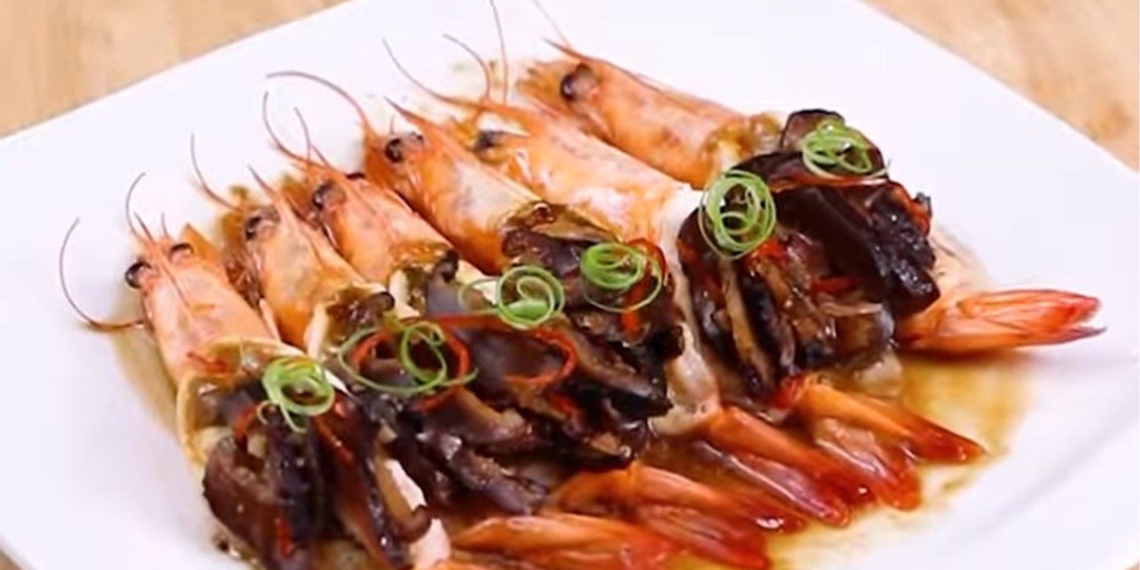 2 ways to make steamed shrimp with soy sauce and fragrant ginger simple delicious 07822