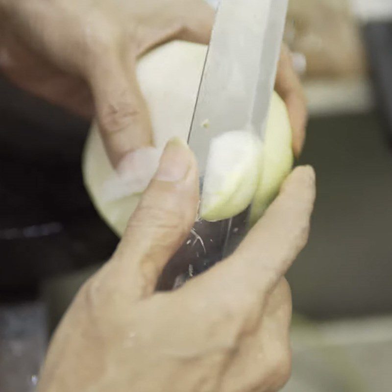 Step 2 Prepare the other ingredients Braised fish with kohlrabi