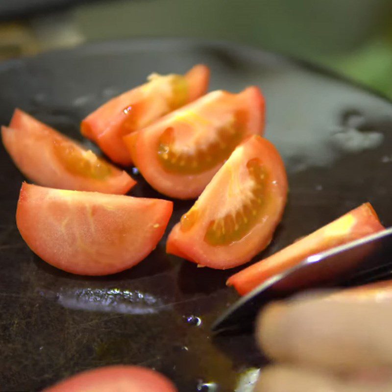 Step 2 Prepare the other ingredients Braised fish with kohlrabi