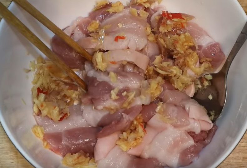 Step 1 Prepare and Marinate the Meat Fried Pork with Lemongrass