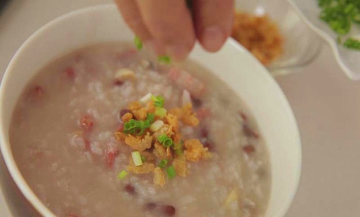 Step 3 Finished Product Red Bean Congee with Fresh Shrimp