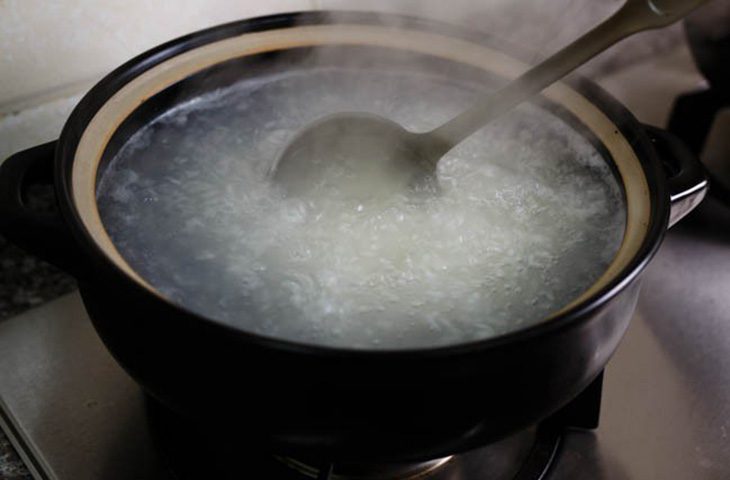 Step 2 Cook the Fresh Shrimp Red Bean Porridge