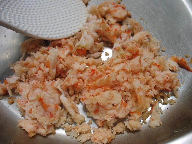 Step 2 Cook the red bean congee with fresh shrimp