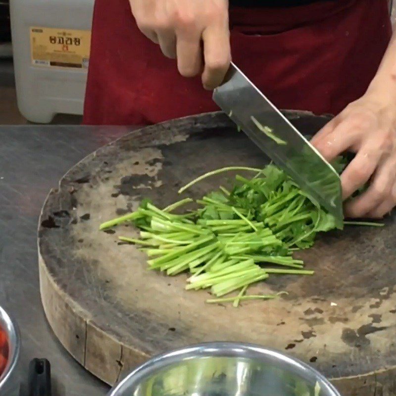 Step 2 Prepare the remaining ingredients Stir-fried beef with celery and garlic