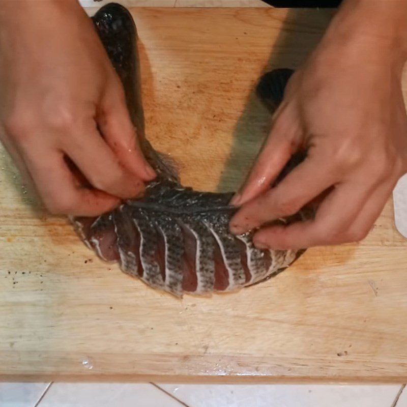 Step 1 Prepare snakehead fish Fried Snakehead Fish wrapped in Rice Paper