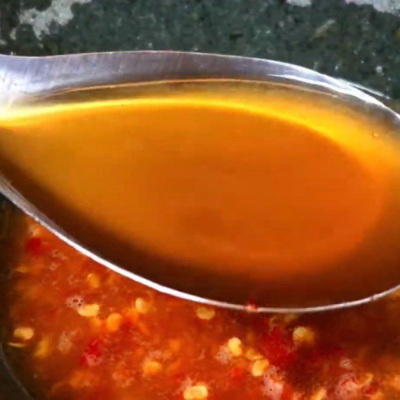 Step 3 Make the dressing Fried snow fungus with pork