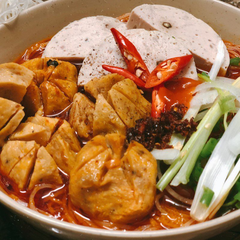 Step 4 Final Product Satay Rice Noodle with Beef Balls