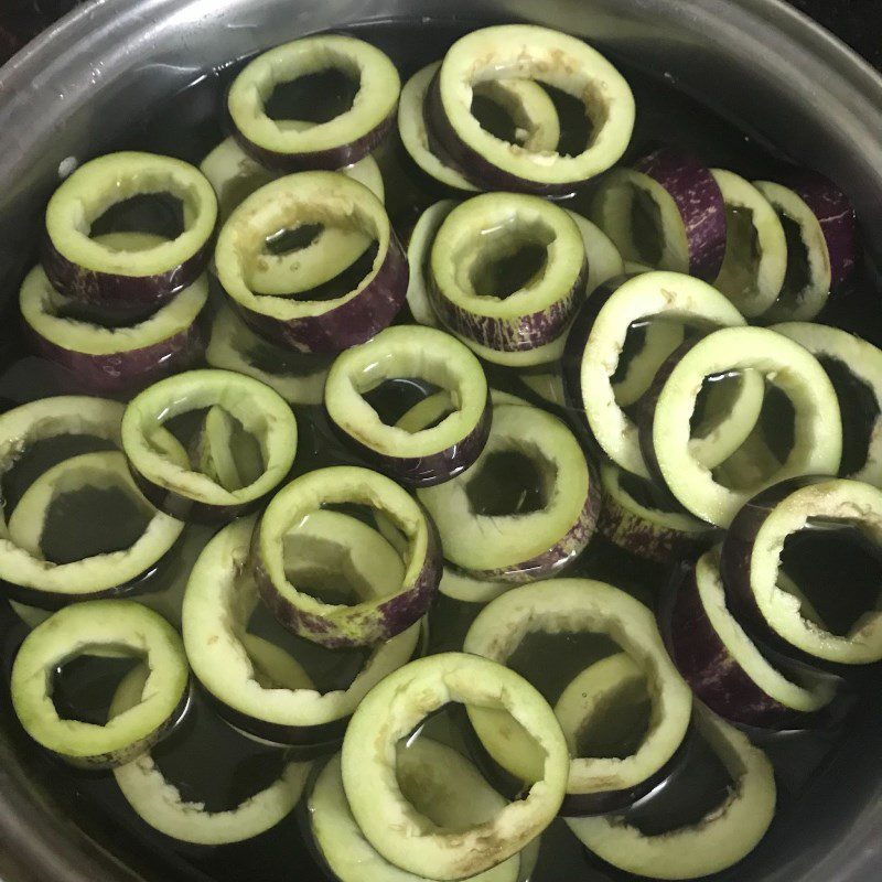 Step 1 Prepare the eggplant Fried Stuffed Eggplant
