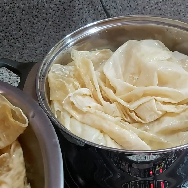 Step 1 Prepare the ingredients for Steamed Vegetarian Fish wrapped in Rice Paper