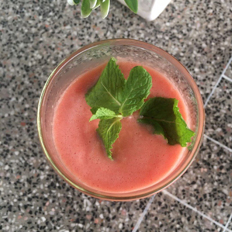 Step 3 Final product Fresh watermelon and lime smoothie