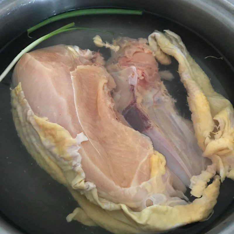 Step 1 Prepare the chicken for Shredded Chicken Salad with Bean Sprouts