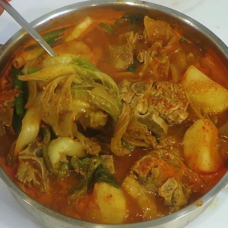 Step 5 Stewed Ribs with Potatoes and Cabbage Korean Potato Bone Soup