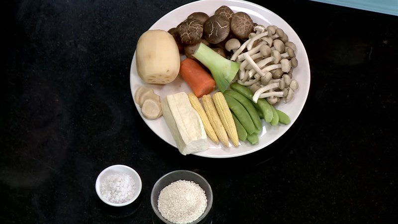 Ingredients for the dish 2 ways to cook lotus root soup with mushrooms and red beans