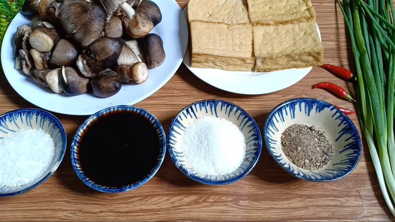 Ingredients for the dish 2 ways to make straw mushrooms with tofu and stir-fried with fermented tofu