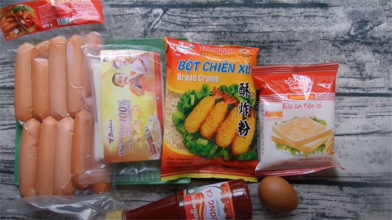 Ingredients for sausage cheese roll