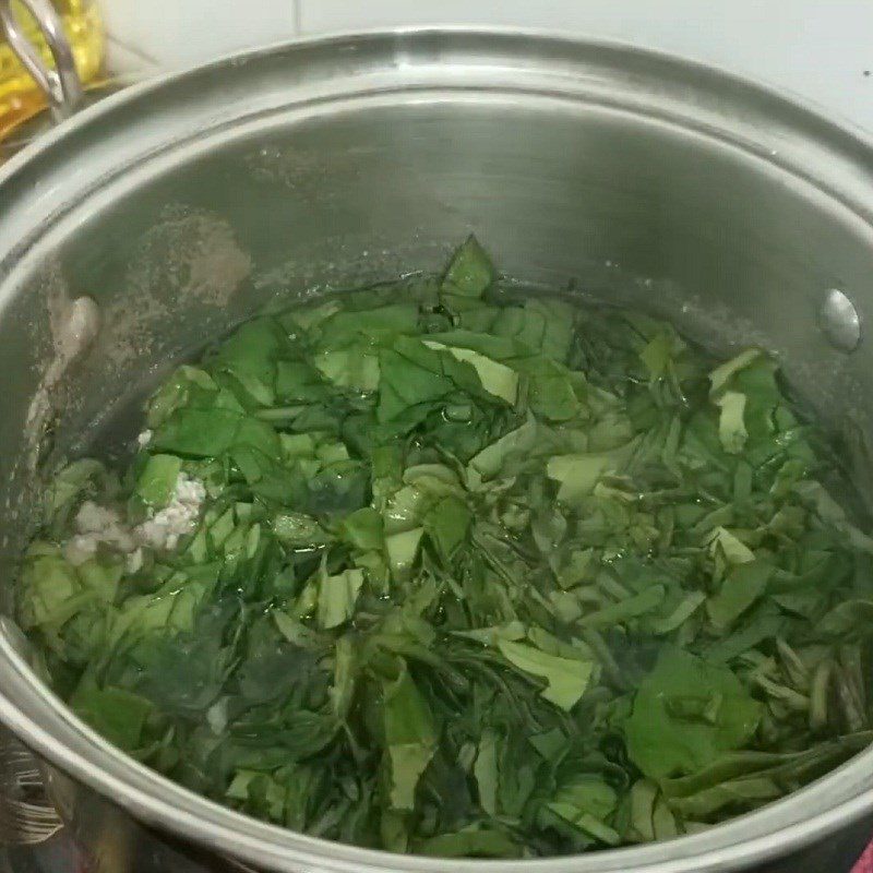 Step 2 Cook the soup for Ground Pork and Bottle Gourd Soup