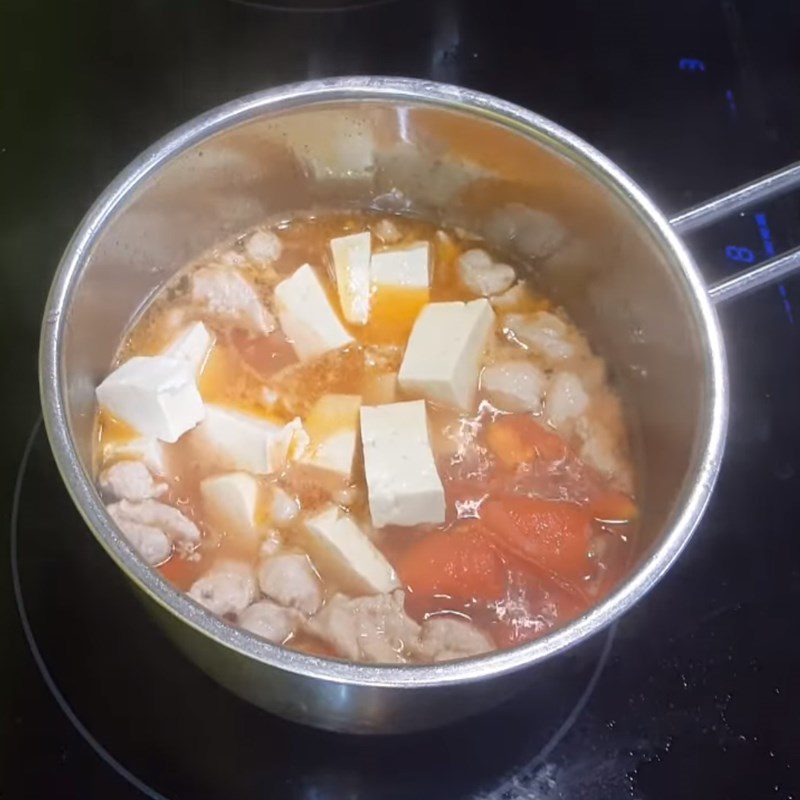 Step 3 Cook the soup Sour meatball soup