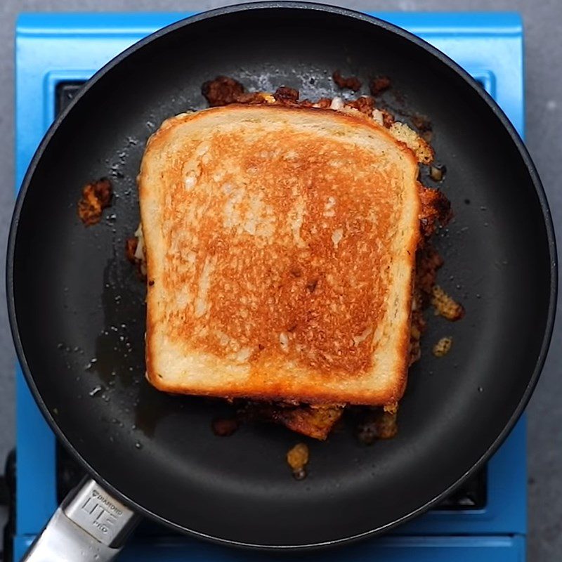 Step 3 Grilled sandwich Beef cheese sandwich