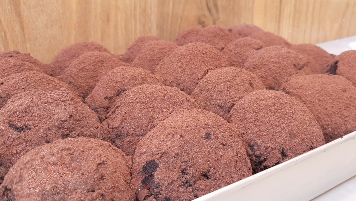 Fried chocolate donuts