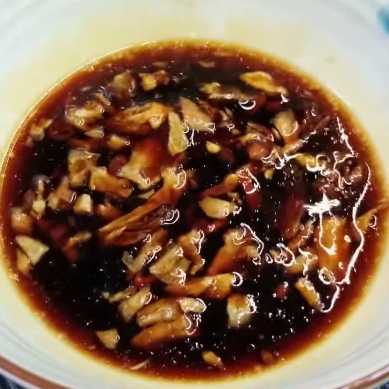 Step 5 Making mixed fish sauce for mixed rice paper