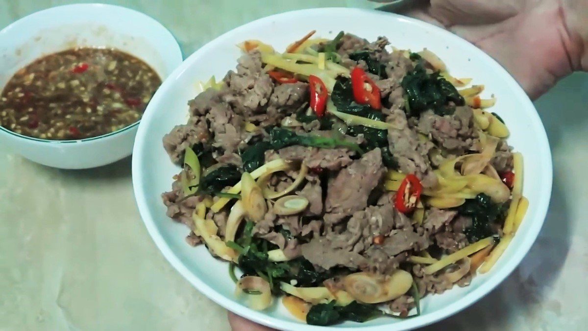 Steamed Beef with Vietnamese Perilla