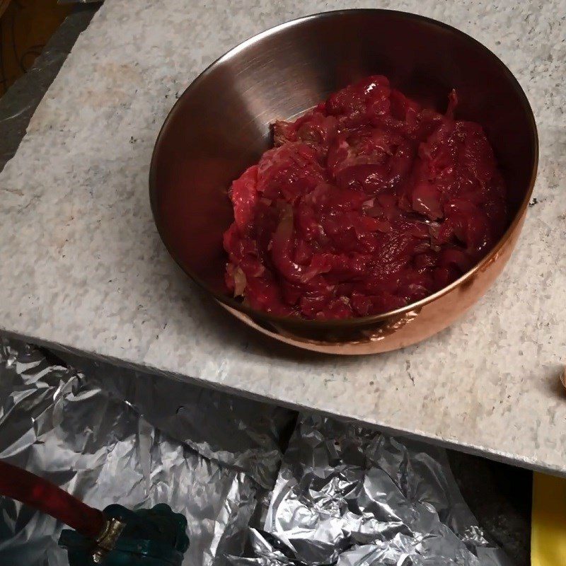 Step 1 Prepare the ingredients for Beef stir-fried with lemongrass, chili, and turmeric