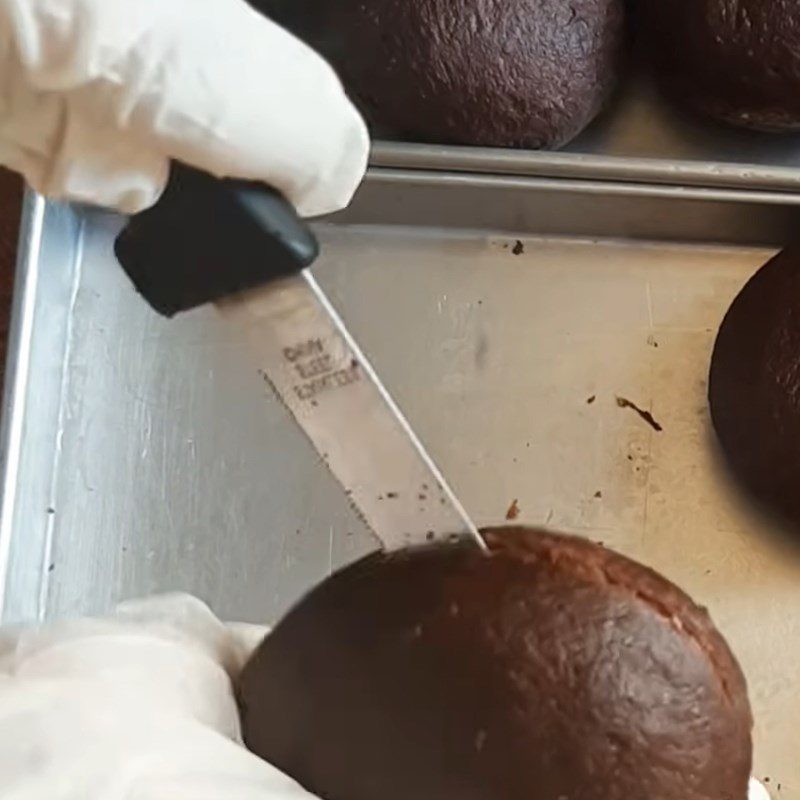 Step 7 Fill with filling and coat with chocolate Fried chocolate donut