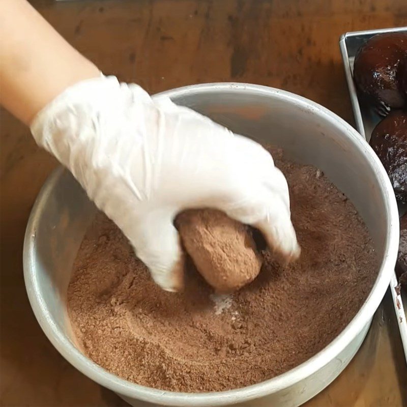 Step 7 Fill and cover with chocolate Fried chocolate donut