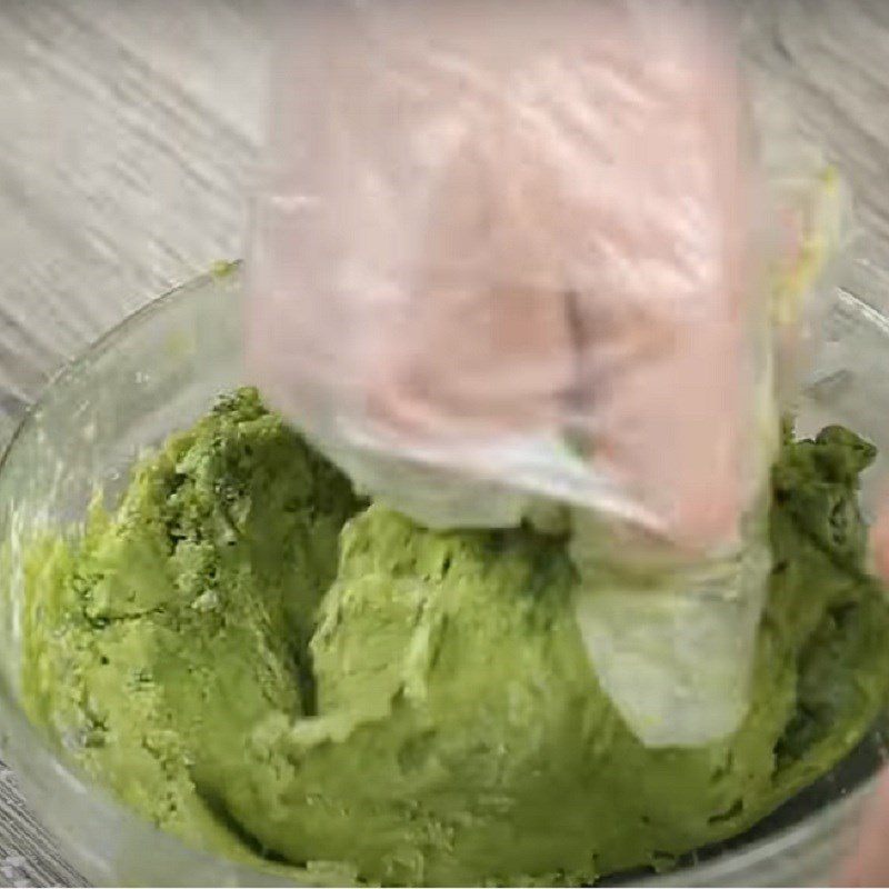 Step 2 Mixing and boiling the potato dough Green tea sticky potato dessert