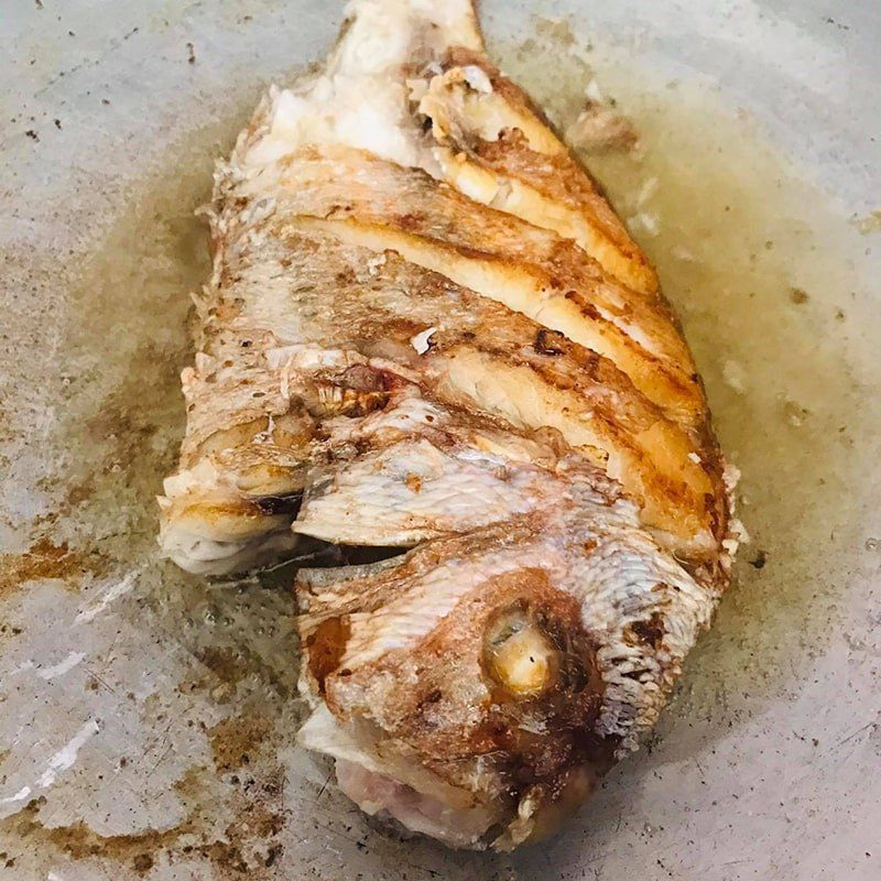 Step 2 Fry the fish Fried Sweet Fish with Mango Sauce