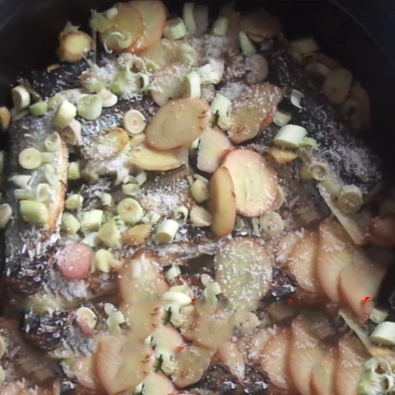 Step 4 Braise the fish Braised fish with galangal