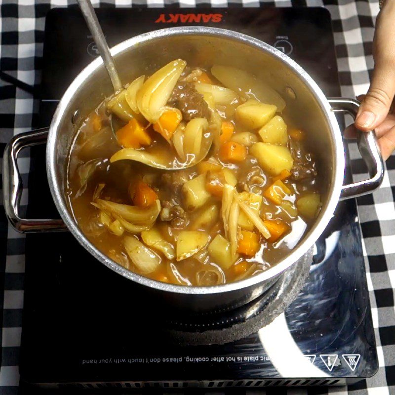 Step 4 Cook Japanese-style Beef Curry