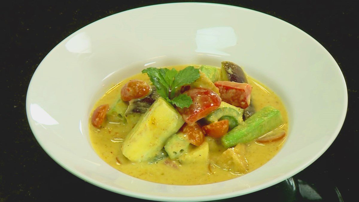 4 Ways to Cook Light Vegetarian Vegetable Curry for a More Appealing Vegetarian Meal 43 Sour and spicy vegetable curry