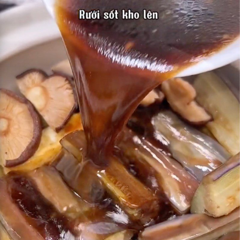 Step 3 Vegetarian Braised Eggplant Vegetarian Braised Eggplant (Recipe shared by Tiktok Vegetarian Kitchen XANH)