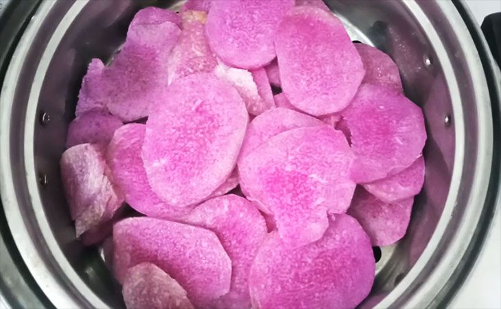 Step 1 Prepare the sweet potatoes for Purple Sweet Potato Banh Canh