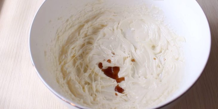 Step 1 Prepare the cookie dough for Cat's Tongue Cookies