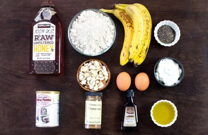 Ingredients for banana yogurt oatmeal bread