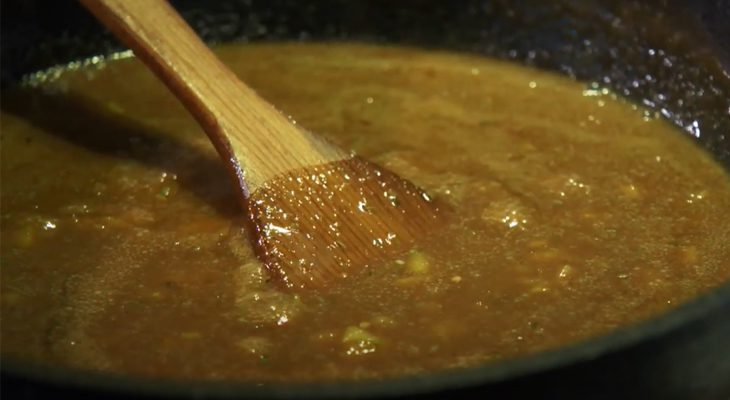 Step 3 Sauté the sauce Vegetarian dipping sauce